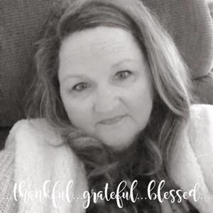 Meet your Posher, Suzanna